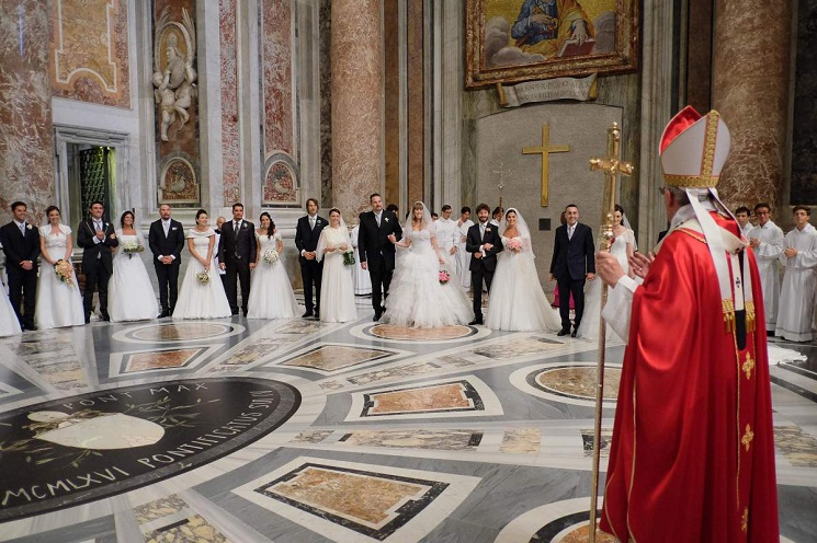 Cần Chuẩn Bị Về Mặt Bí Tích Và Pháp Chế Tiền Hôn Nhân – Đức Giáo Hoàng Nói Với Tòa Thượng Thẩm Roma