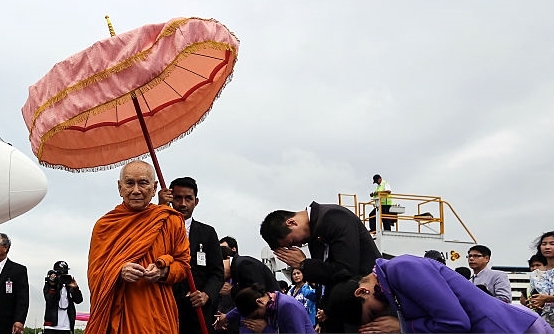 Đức Hồng Y Bangkok Gửi Sứ Điệp Đến Đức Tân Tăng Thống Phật Giáo Thái Lan